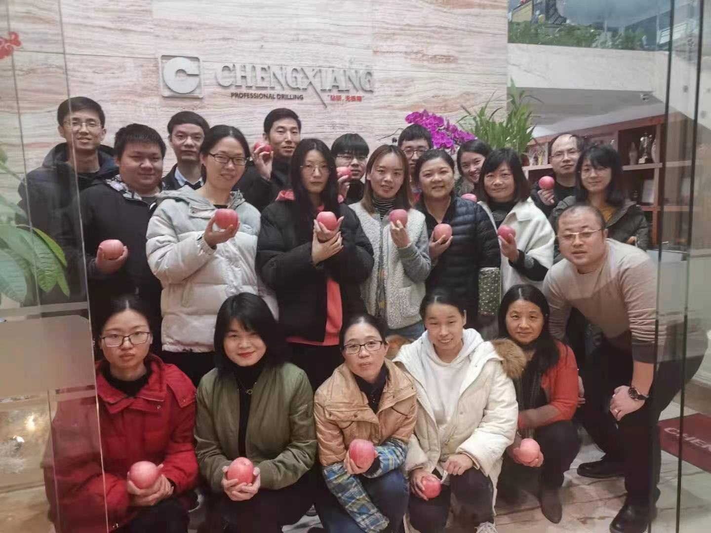 風勁帆滿圖新志，砥礪奮進正此時